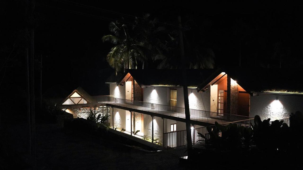 Maayaa Riverside Villa By Kpm Tripenta Attappadi Экстерьер фото