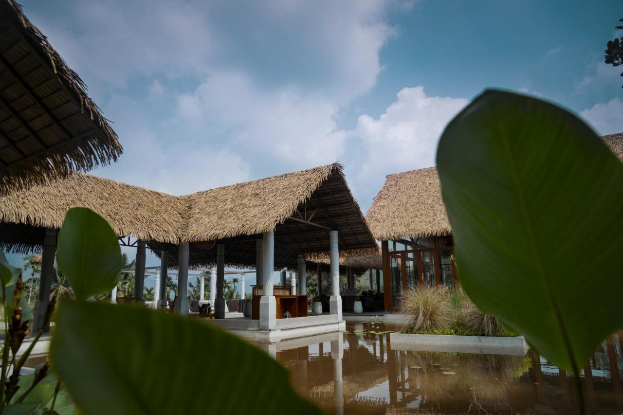 Maayaa Riverside Villa By Kpm Tripenta Attappadi Экстерьер фото