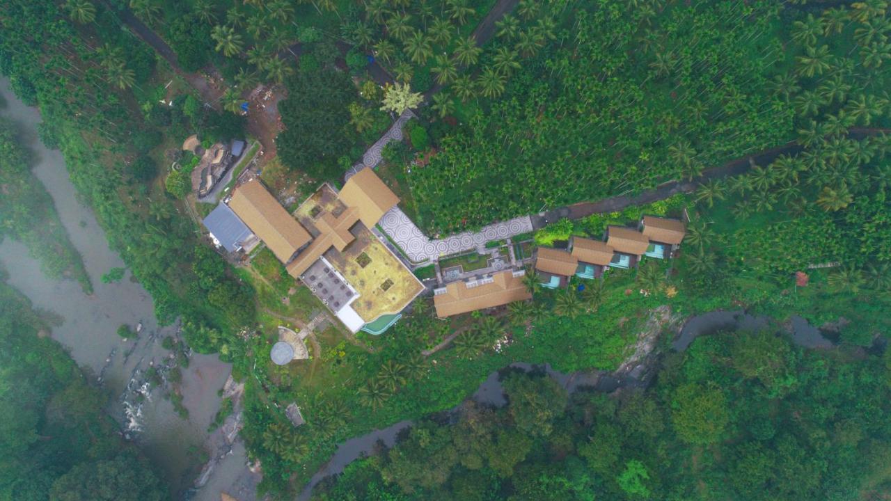 Maayaa Riverside Villa By Kpm Tripenta Attappadi Экстерьер фото