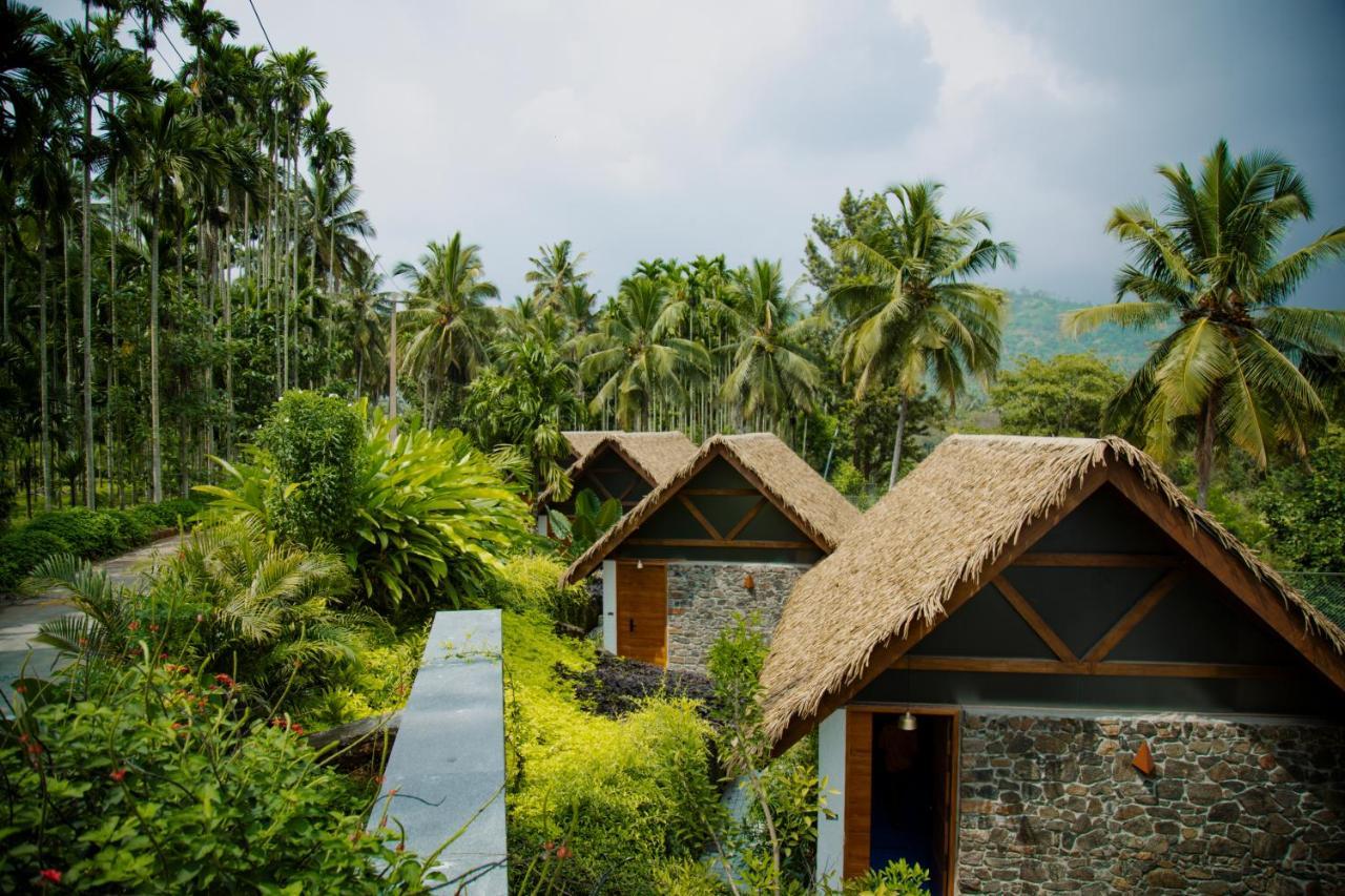 Maayaa Riverside Villa By Kpm Tripenta Attappadi Экстерьер фото